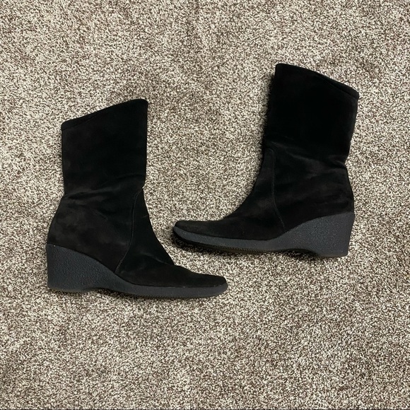 Shoes - 𝅺sz 9.5-Aquatalia Suede Boots